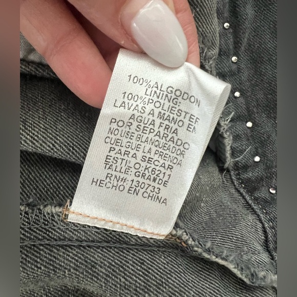 UMGEE Distressed Denim Jacket with non functional Pockets & Studs Large - Picture 7 of 13